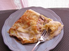 Crespelle con prosciutto e funghi