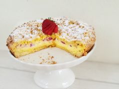 Sbriciolata con fragole e mascarpone